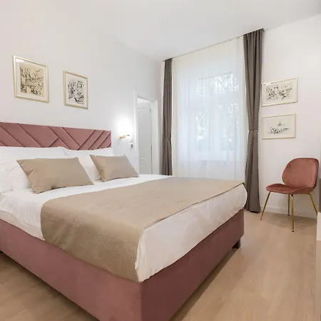 Konukevi Park Luxury 2 4*